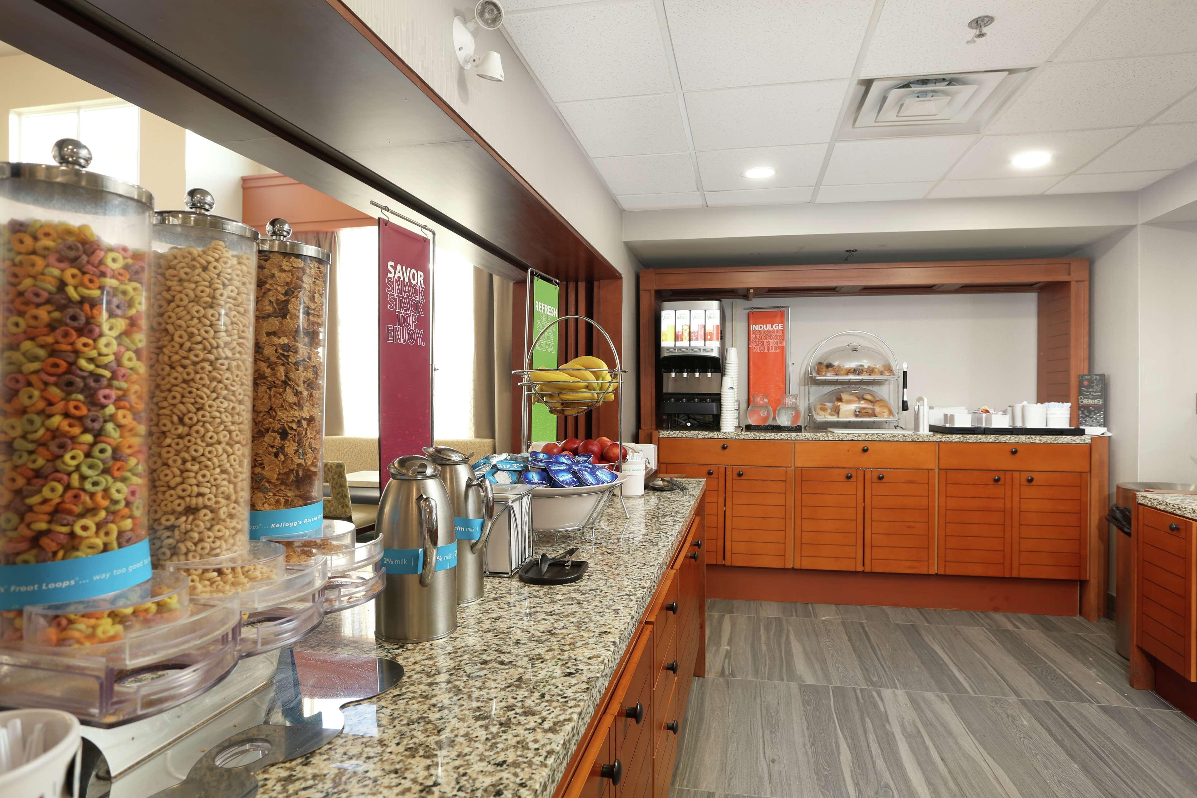 Hampton Inn & Suites By Hilton בארי מראה חיצוני תמונה
