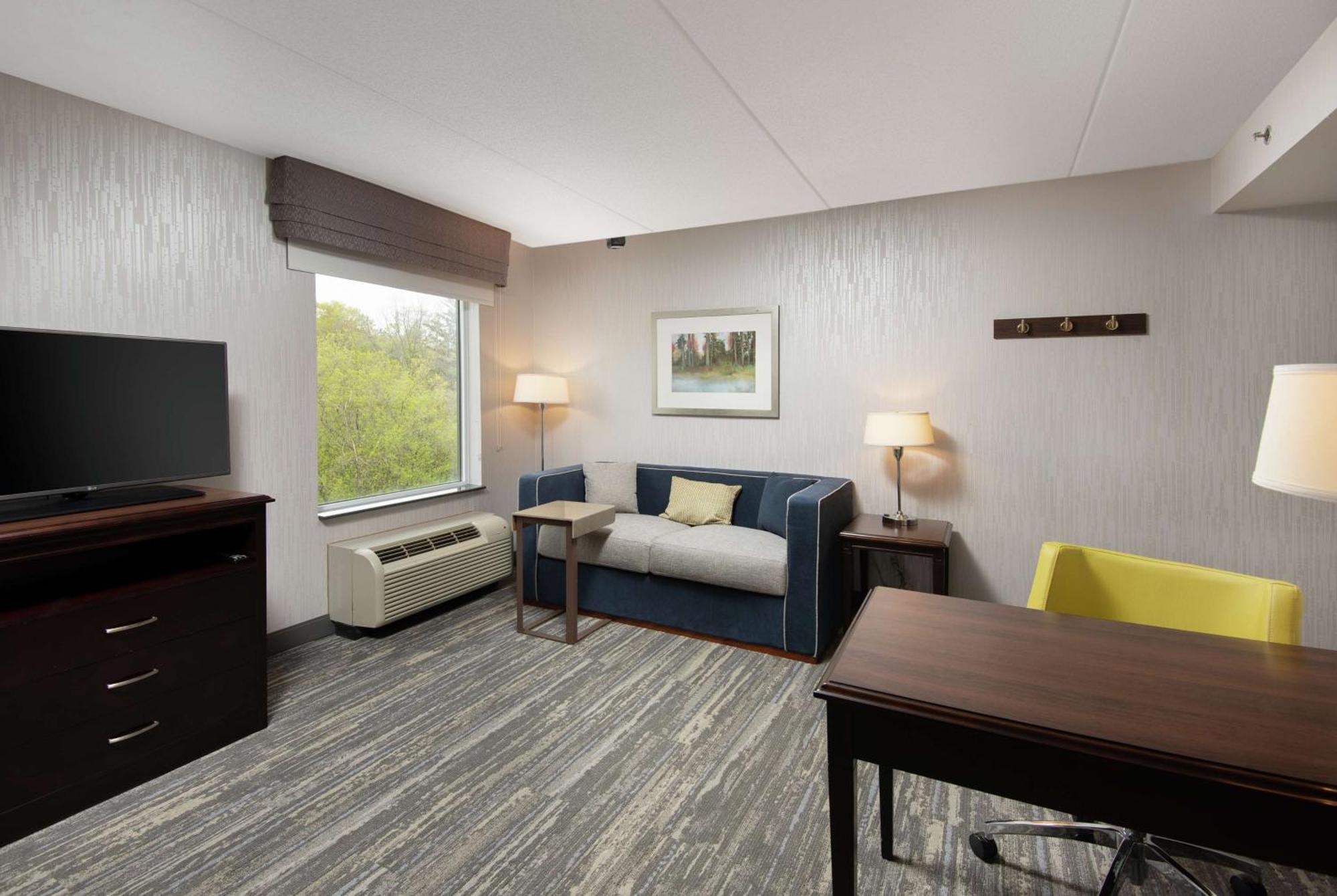 Hampton Inn & Suites By Hilton בארי מראה חיצוני תמונה