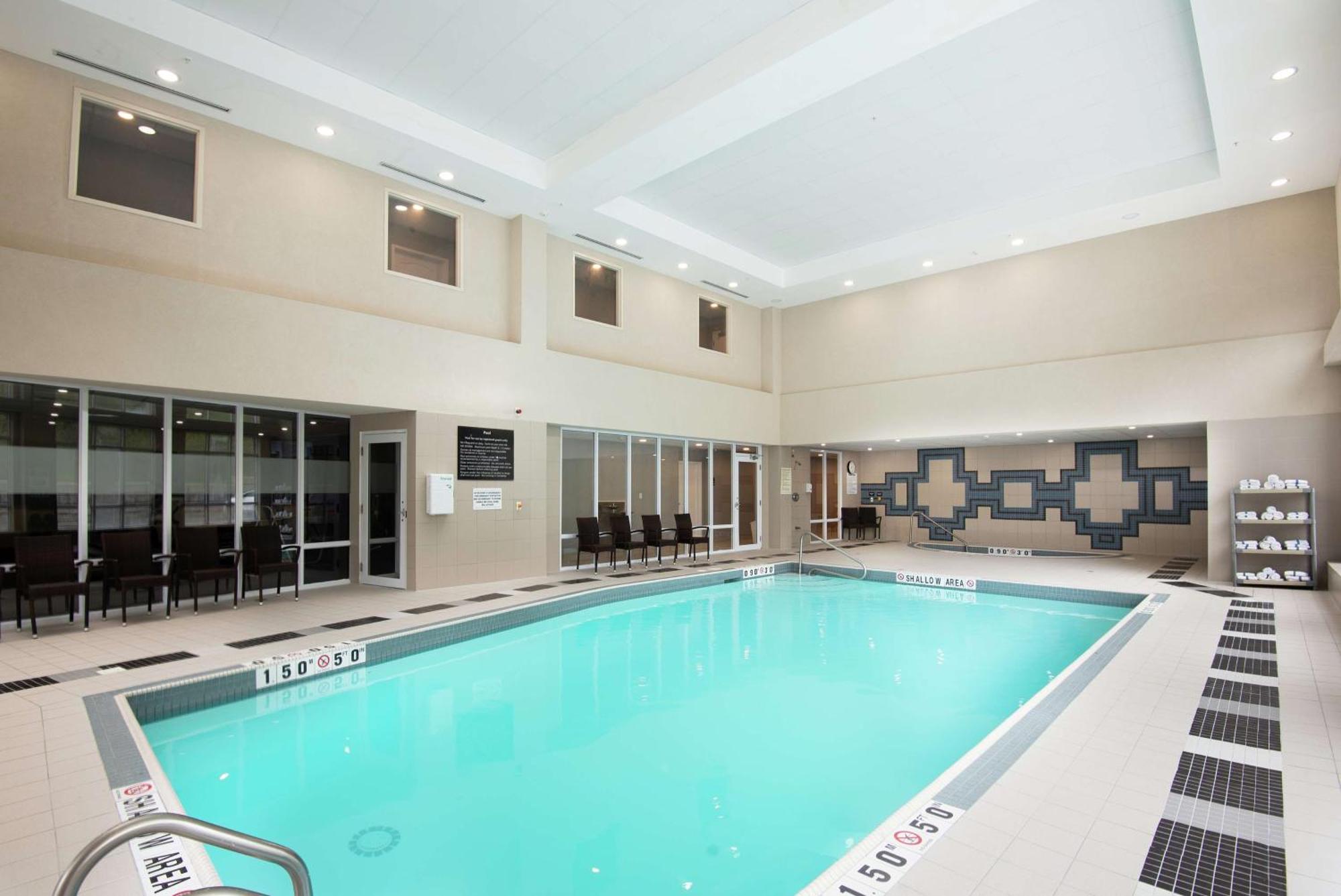 Hampton Inn & Suites By Hilton בארי מראה חיצוני תמונה