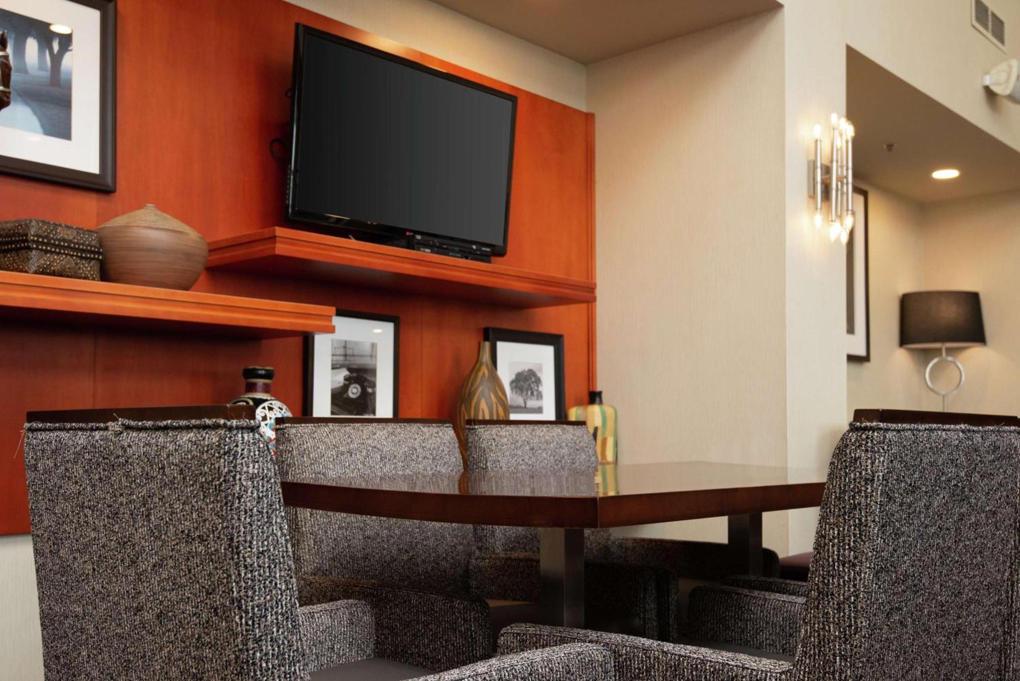 Hampton Inn & Suites By Hilton בארי מראה חיצוני תמונה