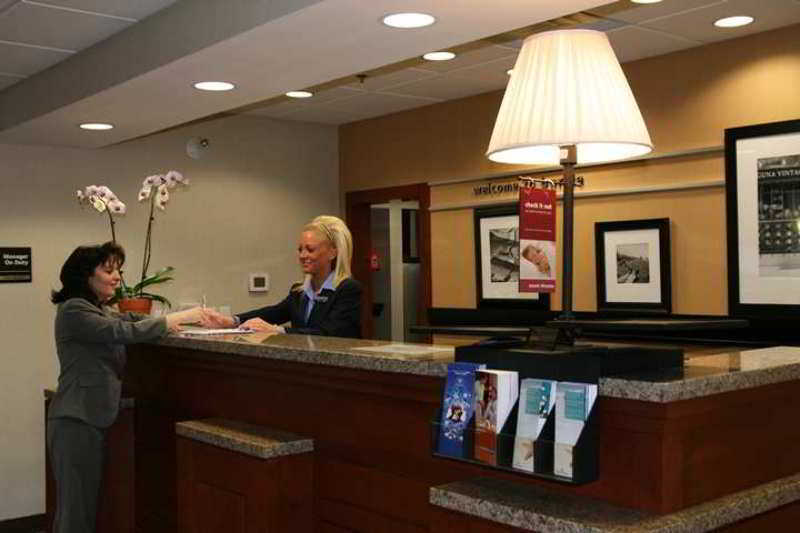 Hampton Inn & Suites By Hilton בארי מראה פנימי תמונה