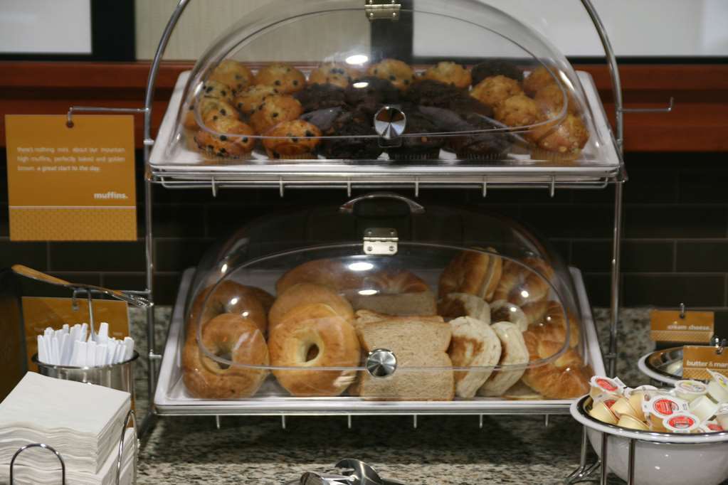 Hampton Inn & Suites By Hilton בארי מסעדה תמונה