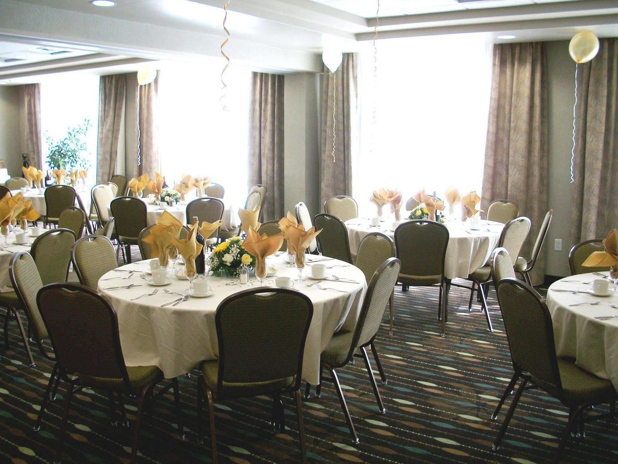 Hampton Inn & Suites By Hilton בארי מסעדה תמונה